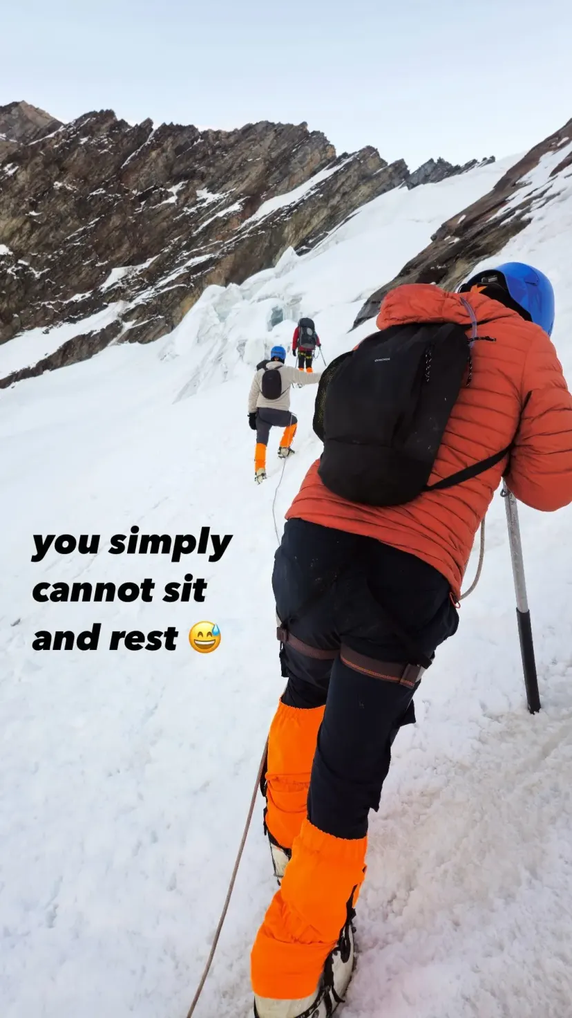 you simply
cannot sit
and rest 😅