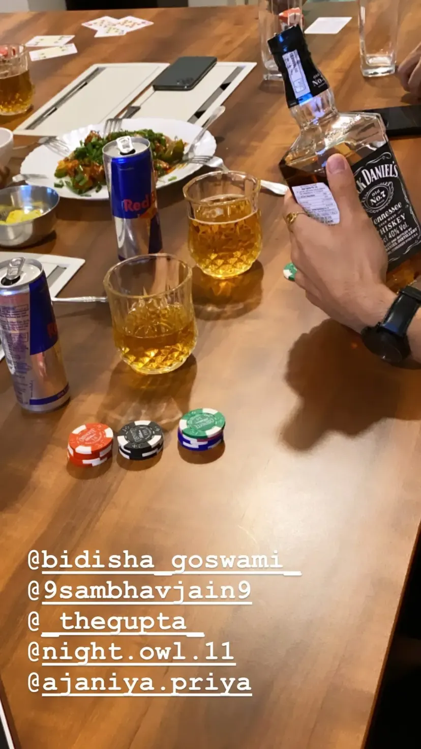 @bidisha_goswami_
@9sambhavjain9
@_thegupta_
@night.owl.11
@ajaniya.priya