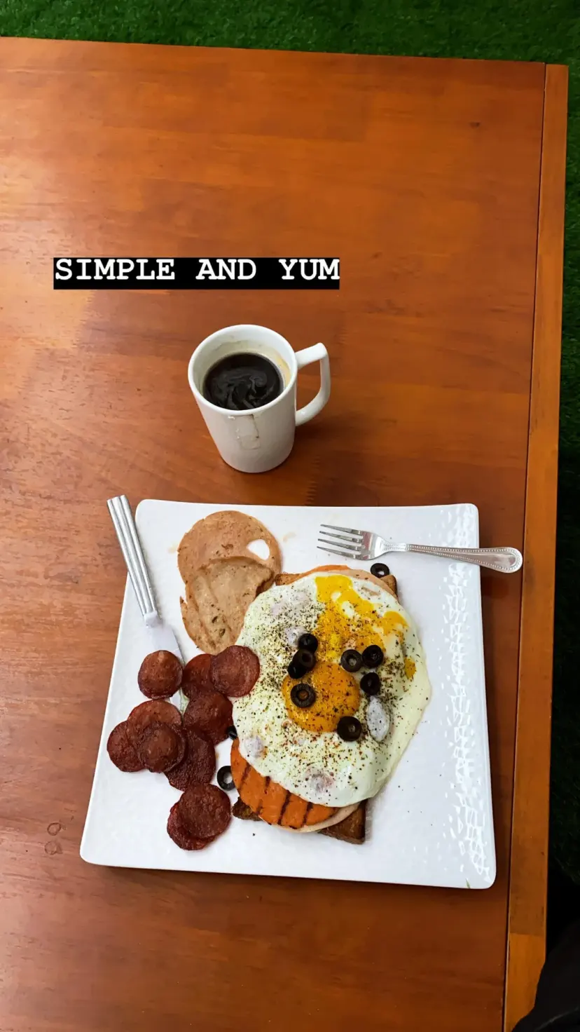 SIMPLE AND YUM